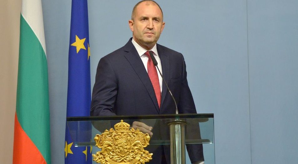 Румен Радев: Празни хладилници, смешни заплати и пенсии, това ли ви е великата Европа?!