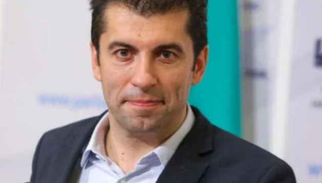 Кирил Петков си купил „Лексус“ миналата година и не притежава апартамент