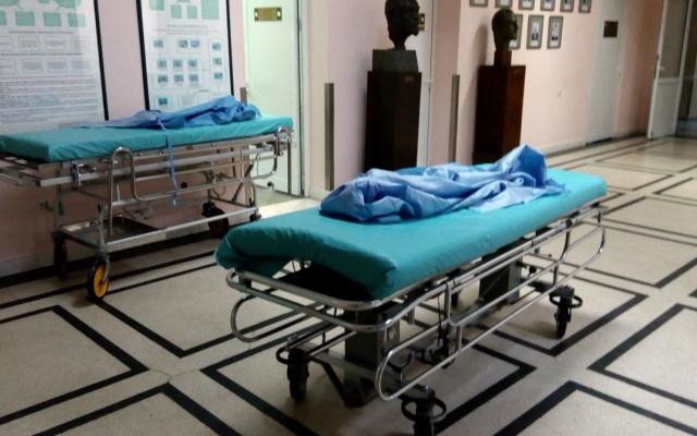 Нова трагедия пред спешното! Мъж почина след 5 часа чаканеНова трагедия пред спешното! Мъж почина след 5 часа чакане