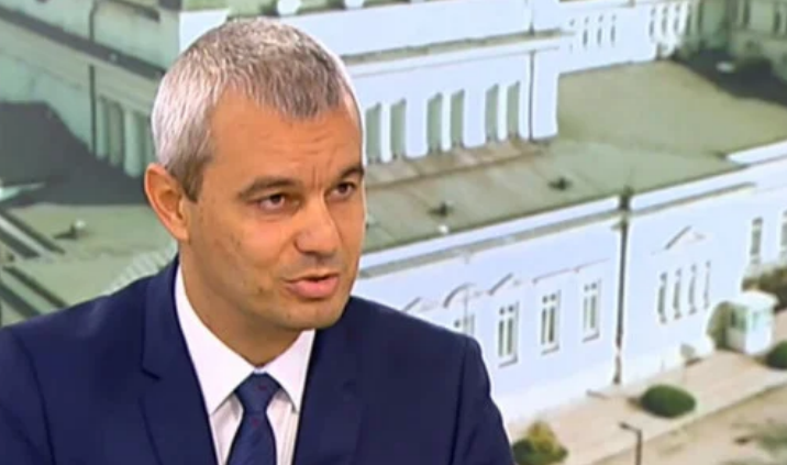Костадинов на протест: Искам правителството да падне
