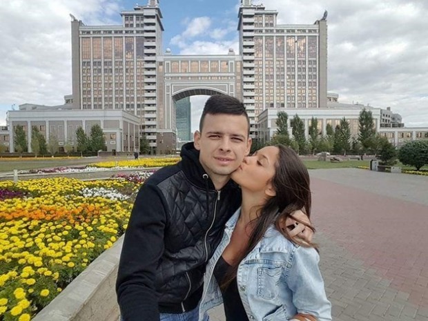 Бившият на Благовеста от Ергенът я напуснал заради казахстанка, футболистът вече има и дете / СНИМКИ