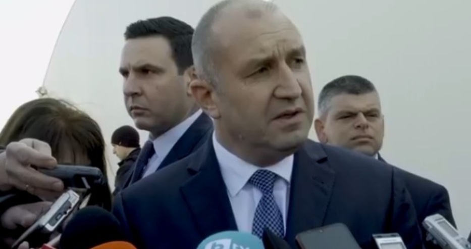 Радев: Да изпратим бронежилетки и каски за цивилните в Украйна