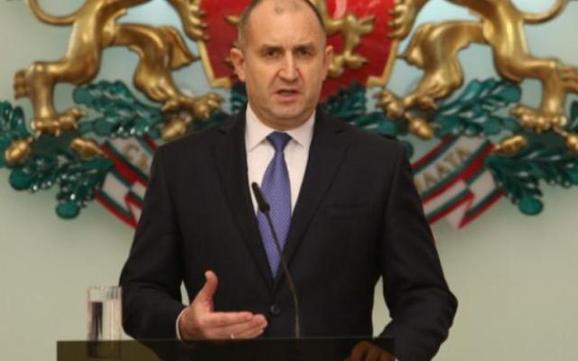 Радев разкри най-очаквана новина! Остава ли правителството на власт?