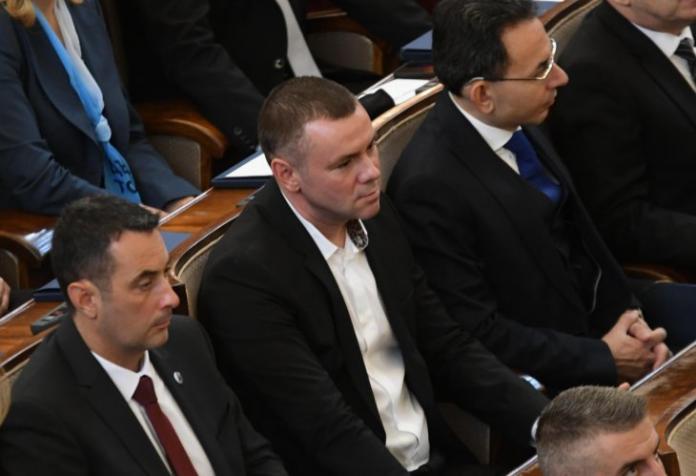 Ицо Хазарта просълзи всички с това обяснение защо е решил пак да става депутат