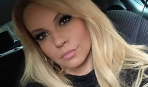 Мая Савова на СНИМКА 18+ развя бомби на плажа и нагорещи мрежата