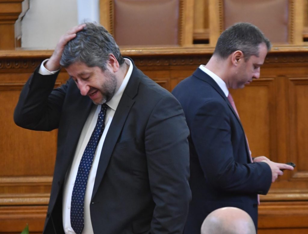 Христо Иванов: Президентът ни дебне от храстите